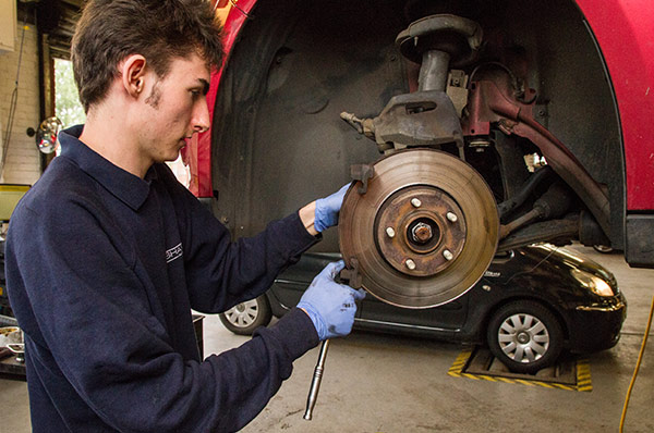 Sharp's Autos Newbury Berkshire